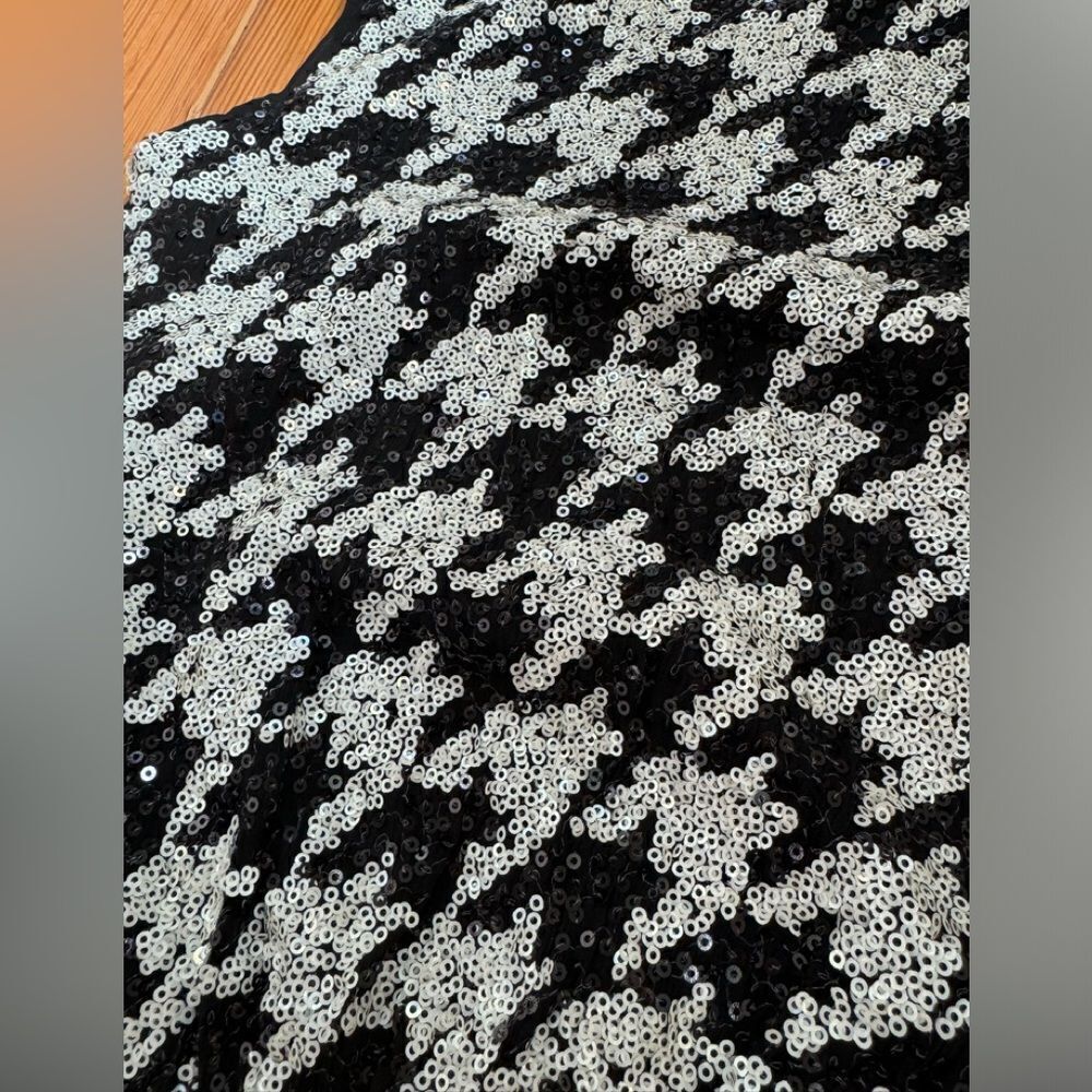 NWT Express Sequined Top - Picture 2 of 8